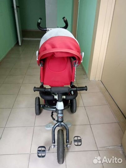 Детский велосипед с ручкой