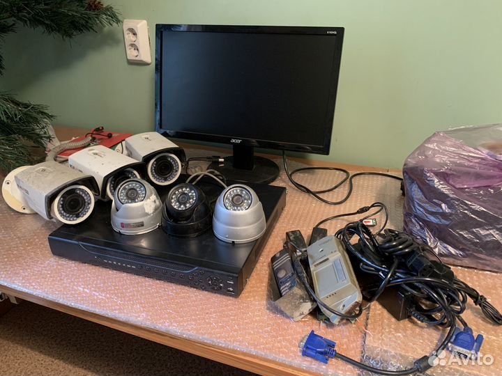 Комплект для видеонаблюдения