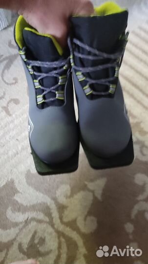 Лыжные ботинки
