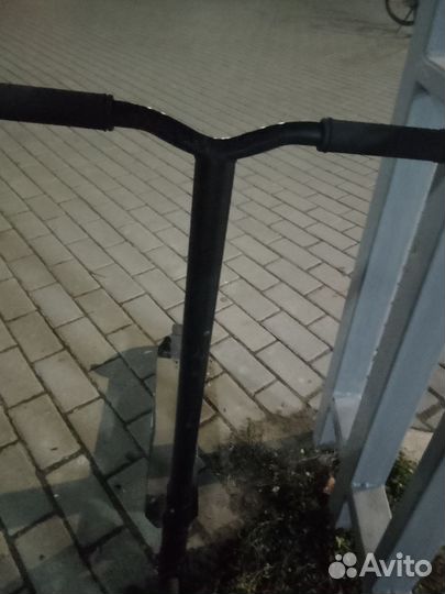 Самокат трюкавой
