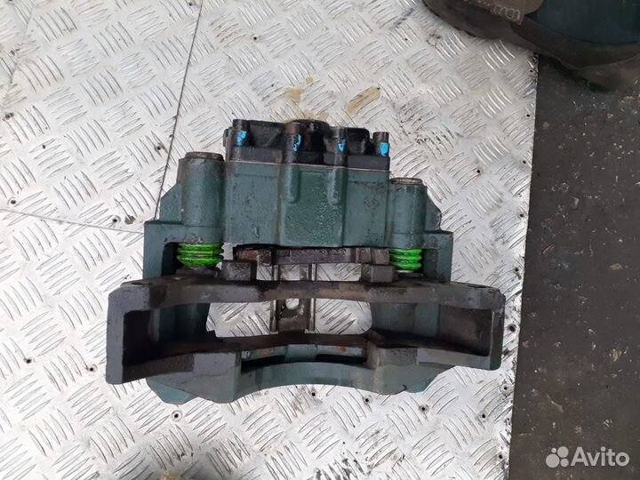 Суппорт передний Baw Fenix