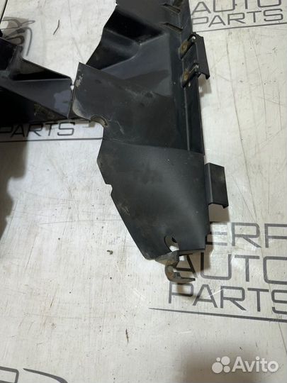 Пыльник радиатора Volkswagen Touareg 7L 3.2 BAA