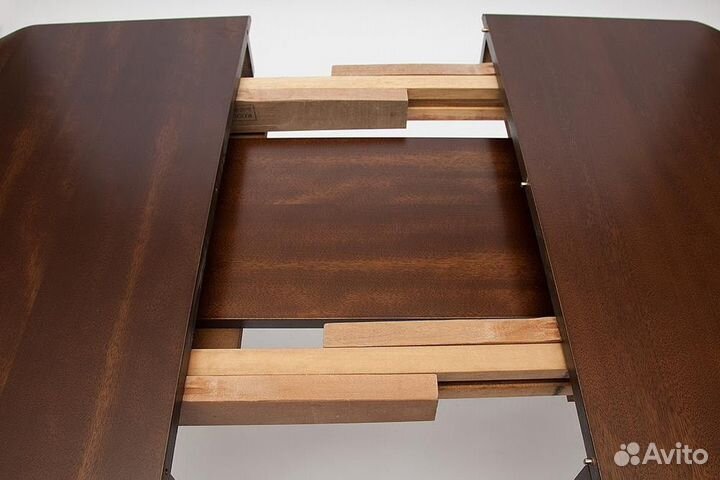 Стол обеденный