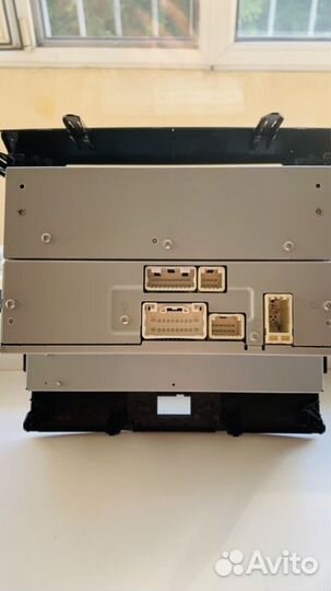 Магнитола оригинал от Toyota Land Cruiser 200