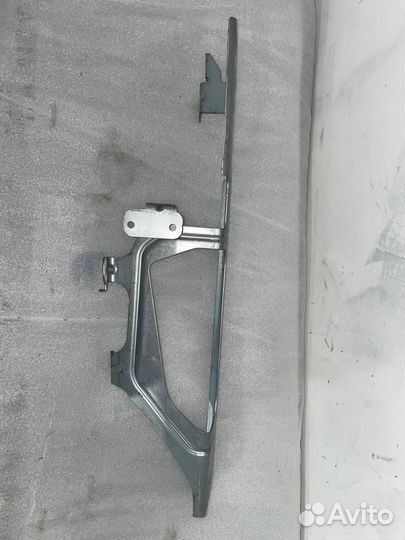 Кронштейн (крепление) Mercedes-Benz GLC-Класс