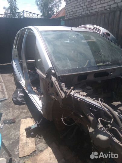 Mitsubishi colt в разбор есть все