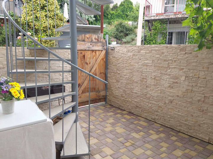 Комната 24 м², 1/3 эт.