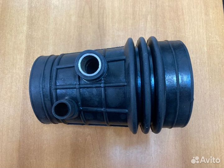 Патрубок воздушного фильтра Man Tga D2866