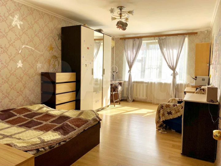 3-к. квартира, 91 м², 3/12 эт.