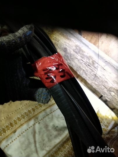 Уплотнитель передней левой двери blazer S15