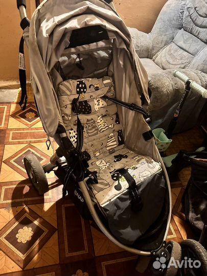 Прогулочная коляска