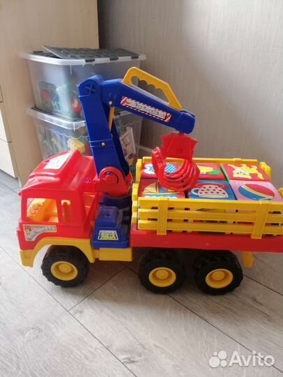 Машина погрузчик