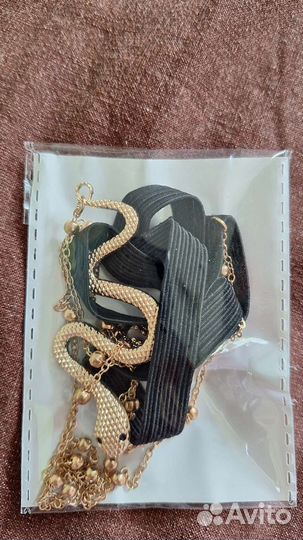 Подвеска на ногу