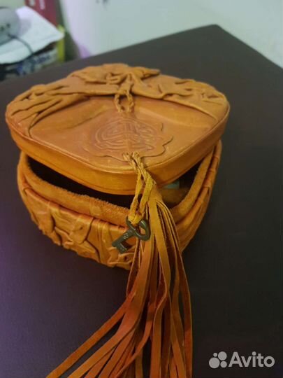 Шкатулка из натуральной кожи