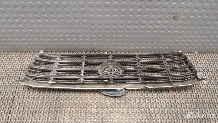 Решетка радиатора Toyota Land Cruiser (100) , 1998