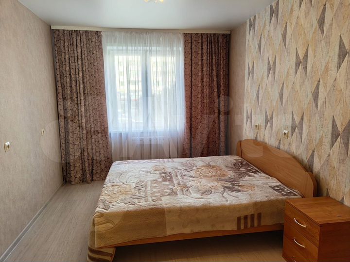 2-к. квартира, 48 м², 1/10 эт.