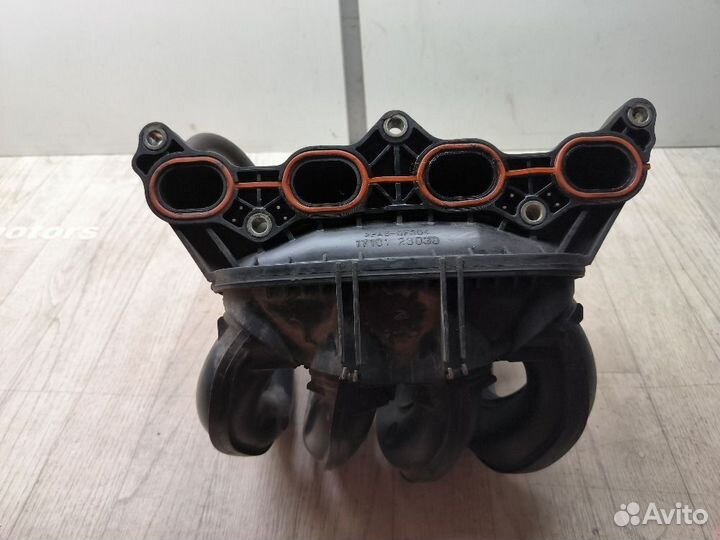 Коллектор впускной Toyota Vitz 1710123030 2SZ-FE