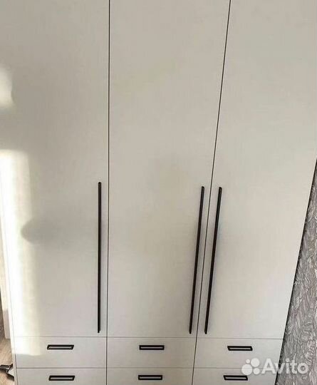 Шкаф распашной