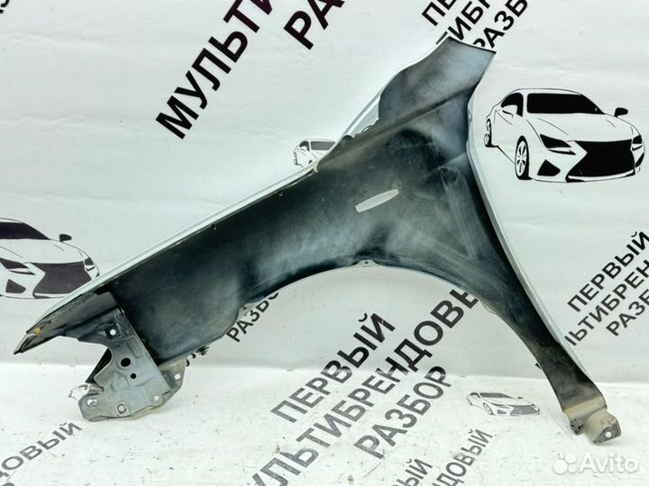 Крыло переднее правое Toyota Camry 40