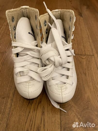 Коньки фигурные 27 размер