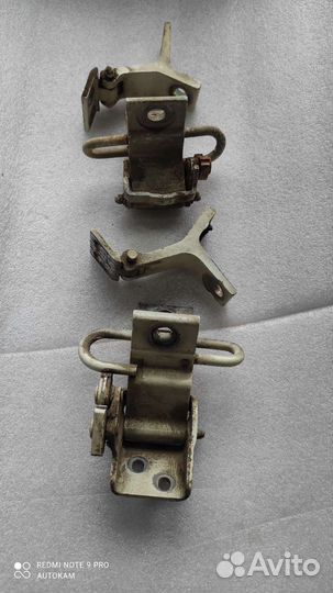 Петля двери левой передняя Audi 80 d3