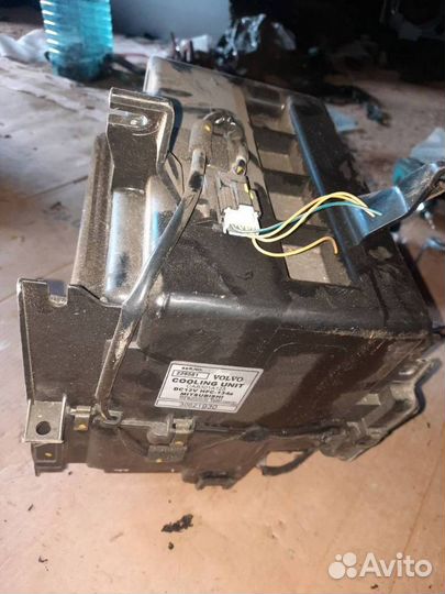 Радиатор кондиционера Volvo V40 рест. 2001