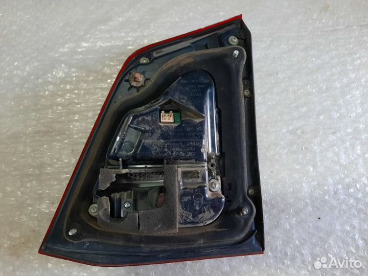 Фонарь задний левый Тoyota Land Cruiser 200