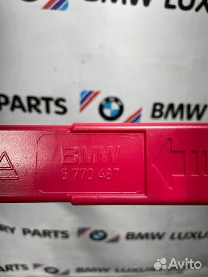 Знак аварийной остановки Bmw 5 F11 универсал 530I