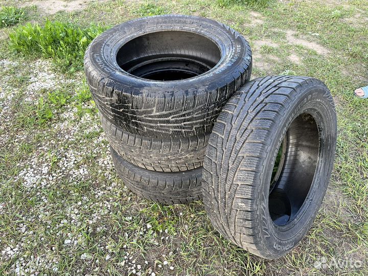 Nokian Tyres Hakkapeliitta R 235/60 R18