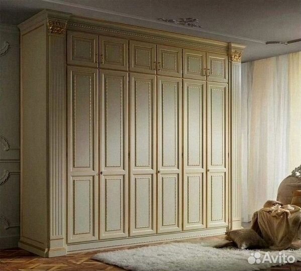 Шкаф с карнизом