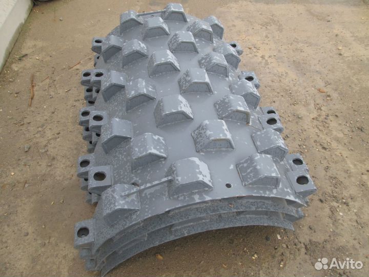 Бандаж на грунтовой каток кулачки