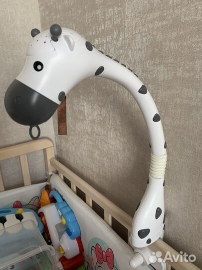 Мобиль на детскую кроватку