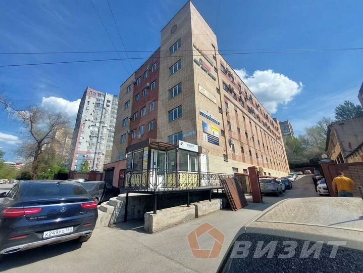 Офис с ремонтом, возле набережной