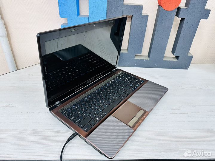 Шустрый ноутбук asus сorе i3