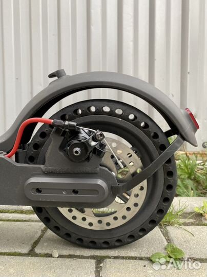 Электросамокат xiaomi m365 pro