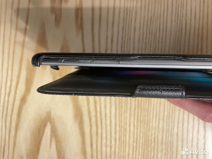 Samsung galaxy tab 7.7 gt-p6800