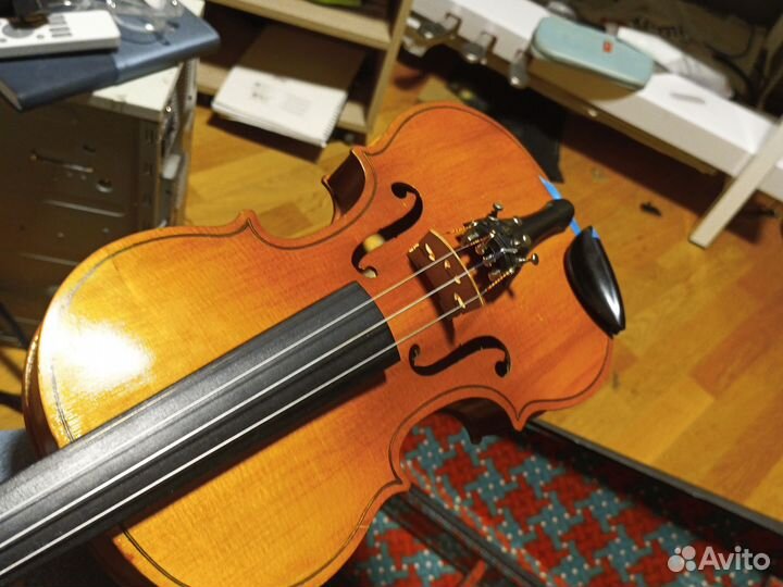 Скрипка 4/4 в идеальном состоянии