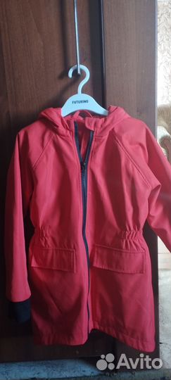 Продам парку на девочку