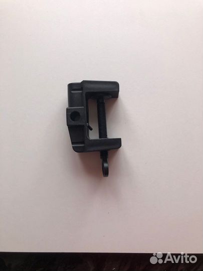 Струбцина для настольных ламп