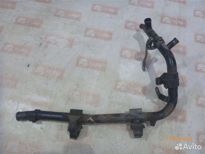 Патрубок системы охлаждения Volkswagen Caravelle