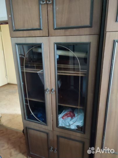 Шкаф с антресолью