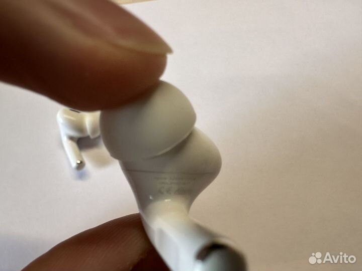 Правый Наушник apple airpods pro 2