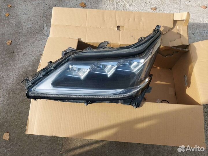 Фара левая Лексус LX оригинал
