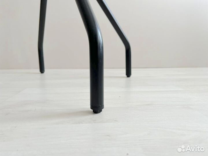 Подстолье Parma