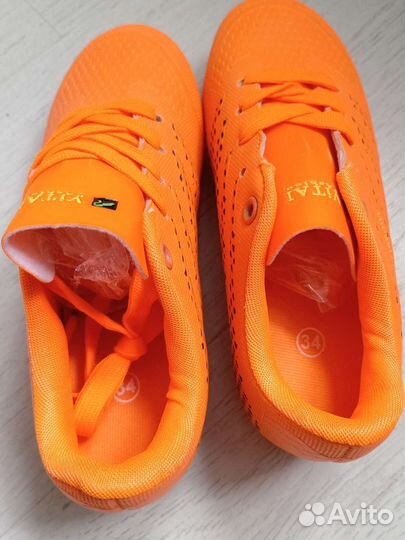 Футбольные бутсы