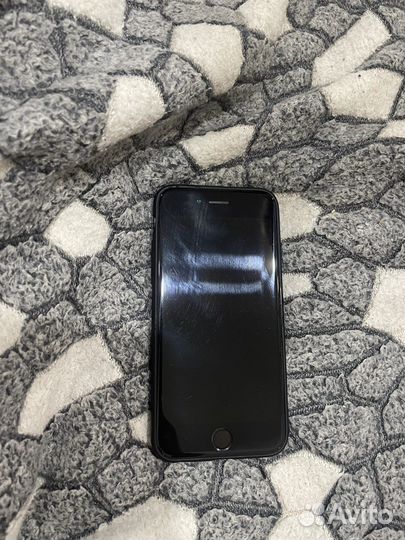 Телефон iPhone 6