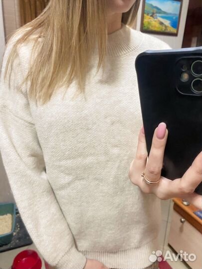 Свитер женский новый 42