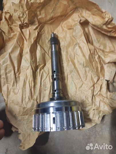 Новый входной вал ZF 1060271007