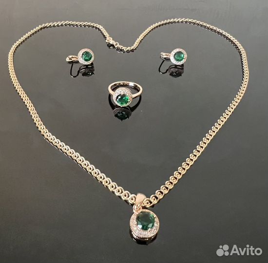 Кольцо, серьги и кулон