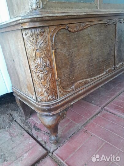 Старинный буфет сервант